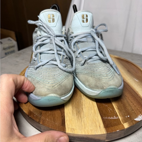 Nike Sabrina 3 Gs 4.5/women’s. 6 Blueprint Kids Basketball Shoes IB3088-400 - Picture 5 of 6